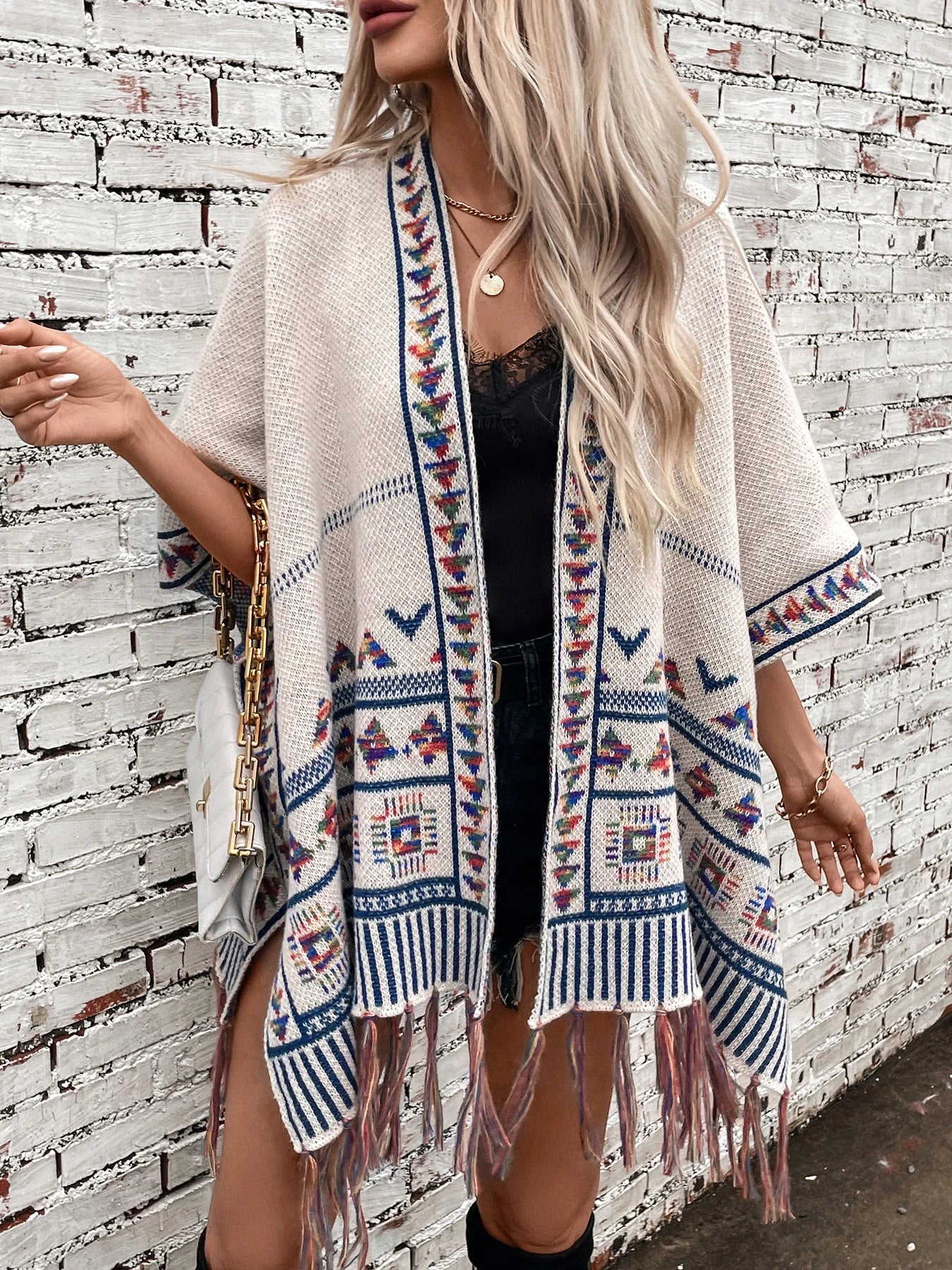 Capes- Tribal-Inspired Cozy Cape for Chilly Evenings- - IndioGear.com