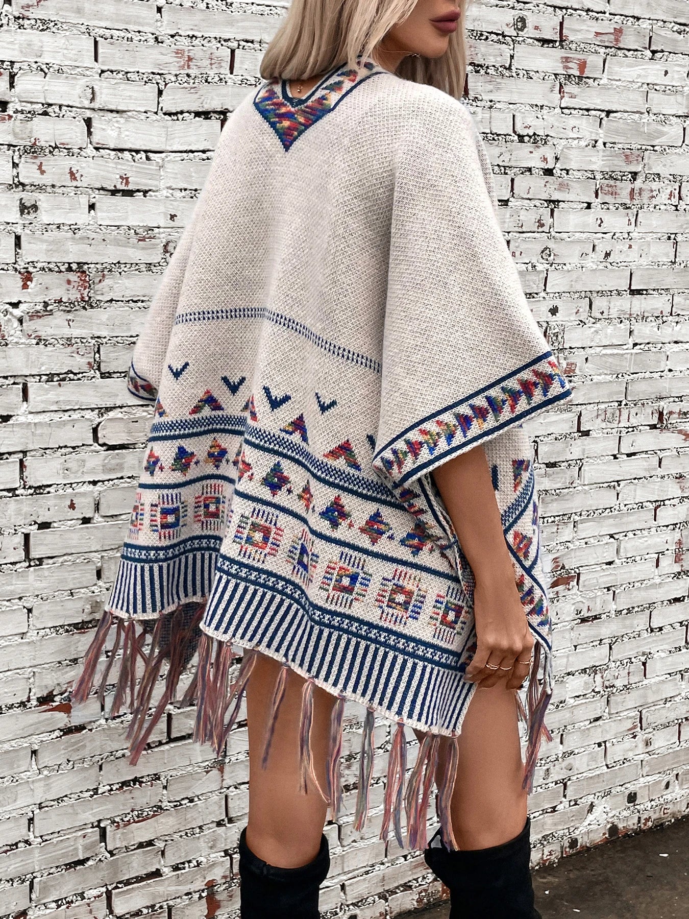 Capes- Tribal-Inspired Cozy Cape for Chilly Evenings- - IndioGear.com