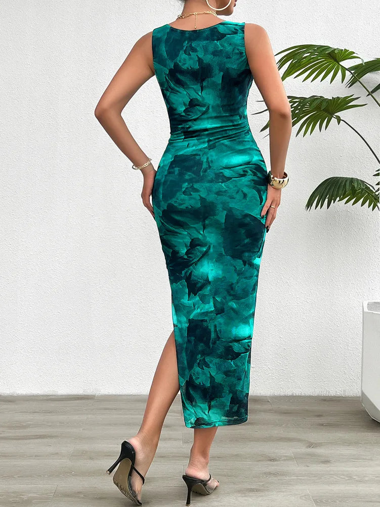 Robe midi moulante froncée pour les cocktails