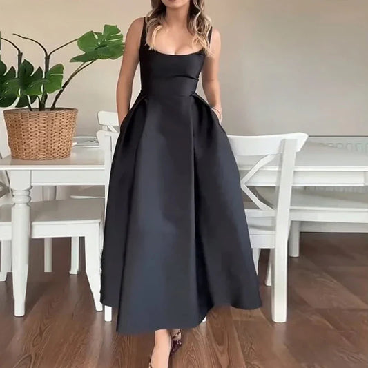 Elegant Dresses- Elegant Classic Scoop Neck Ballgown for Formal Events- Black- IndioGear.com