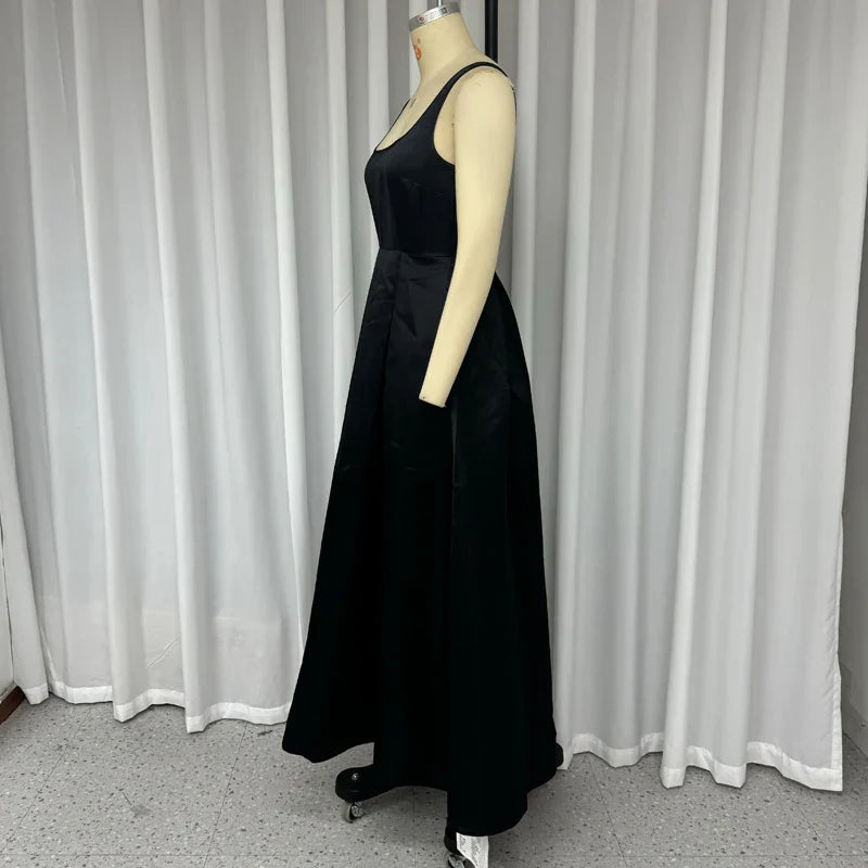 Elegant Dresses- Elegant Classic Scoop Neck Ballgown for Formal Events- - IndioGear.com