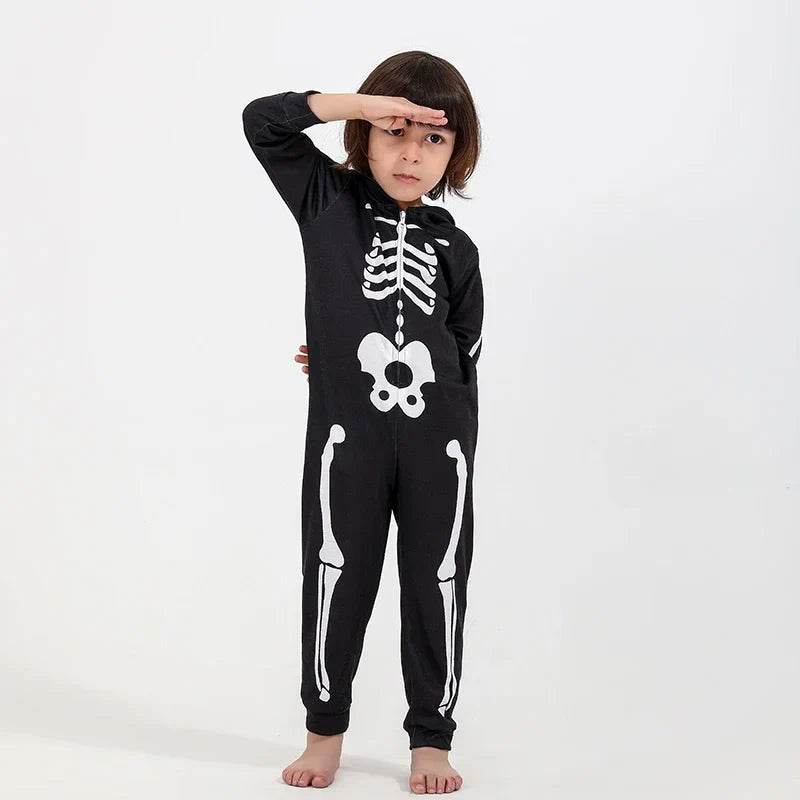 Combinaison pyjama squelette familial d'Halloween pour des aventures effrayantes