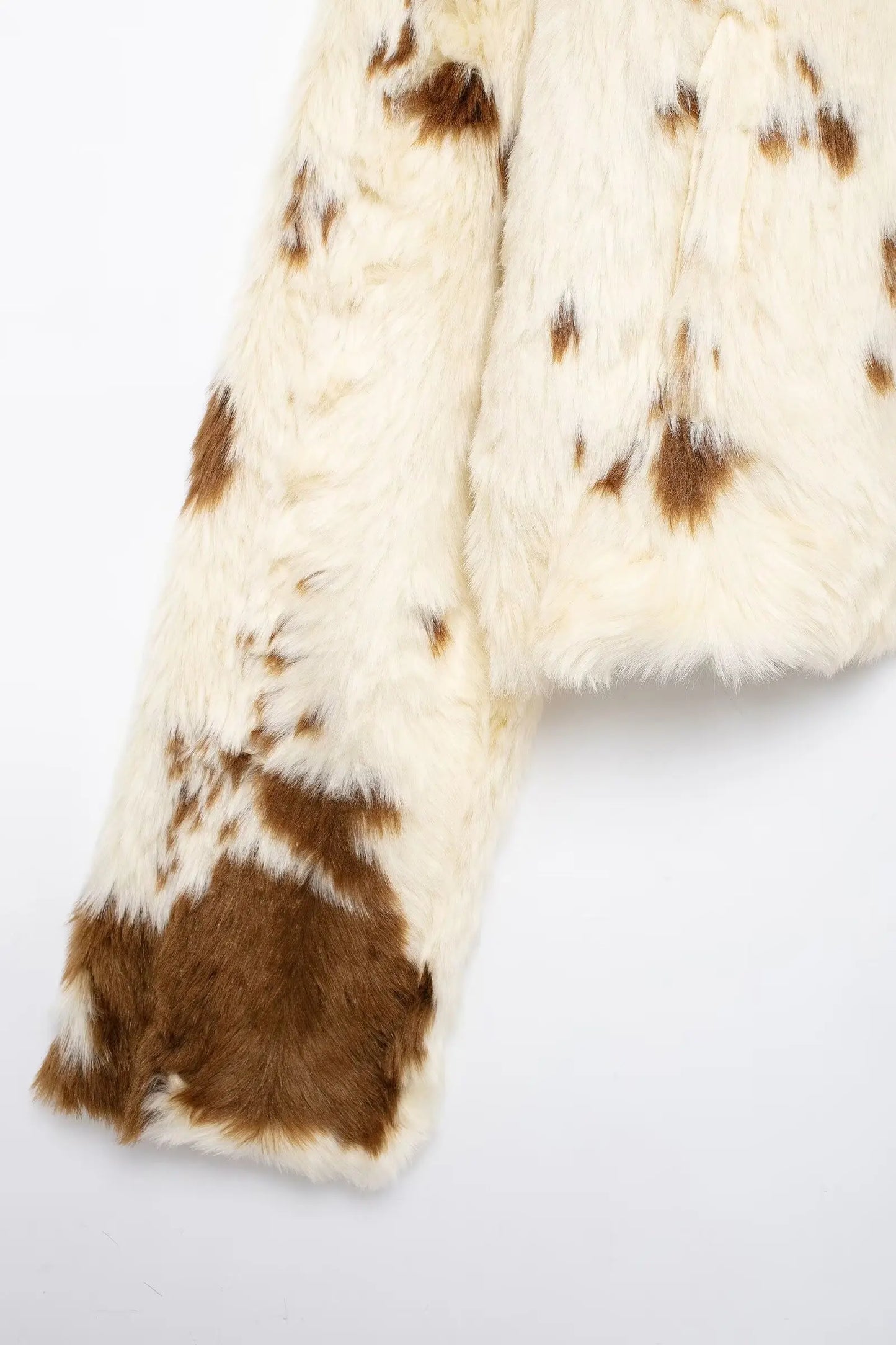 Jackets- Elegant Faux Fur Jacket with Vintage Charm- - IndioGear