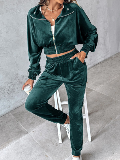 Matching Set Outfits- Comfy Velvet Tracksuit - Velour Jogger Pants & Crop Top- Green- IndioGear.com