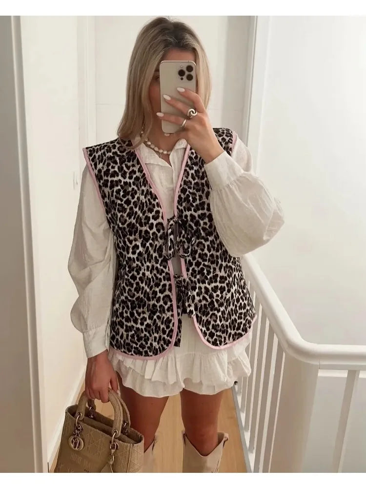 Vests - Frosted Leopard Print Girly Pink Trims French Cut Vest