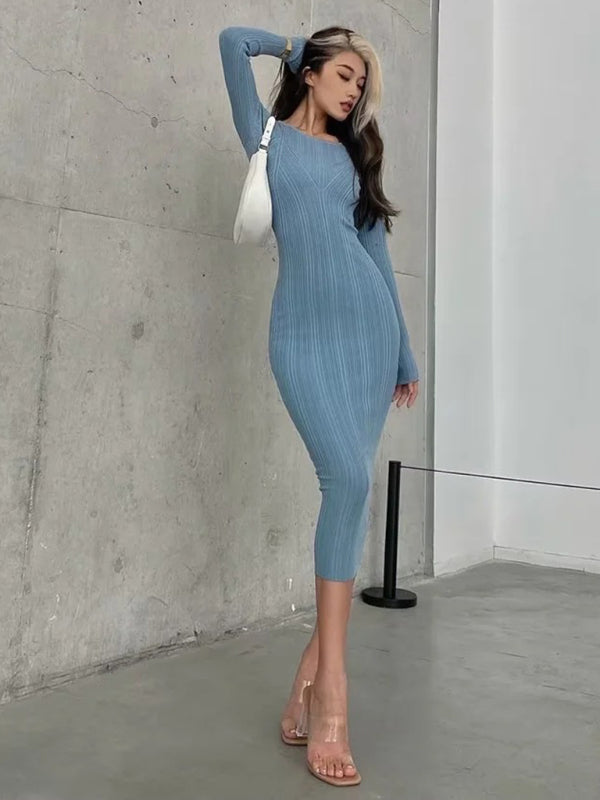 Body-Hugging Ribbed Midi Dress with Long Sleeves