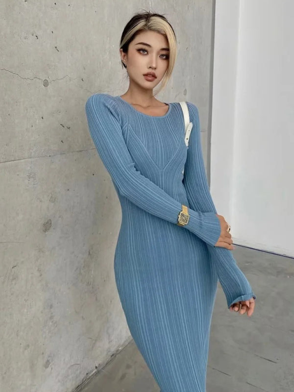 Body-Hugging Ribbed Midi Dress with Long Sleeves