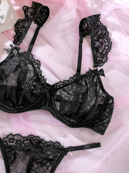 Lingerie en dentelle chic | Ensemble soutien-gorge à armatures et culotte à string