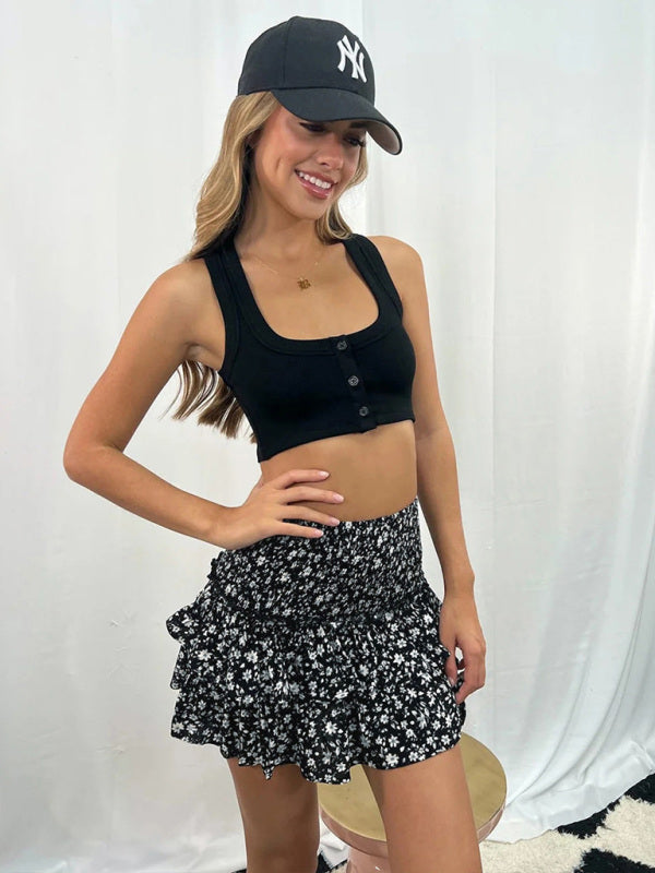 Skirt- Floral Elegance: Women's Shorts Ruffled Mini Skirt- - IndioGear Fashion and Gear